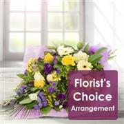 Florist&#39;s Choice Traditional Bouquet