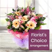 Florist&#39;s Choice Vase Arrangement
